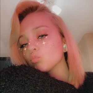 Meet your Posher, Destiny